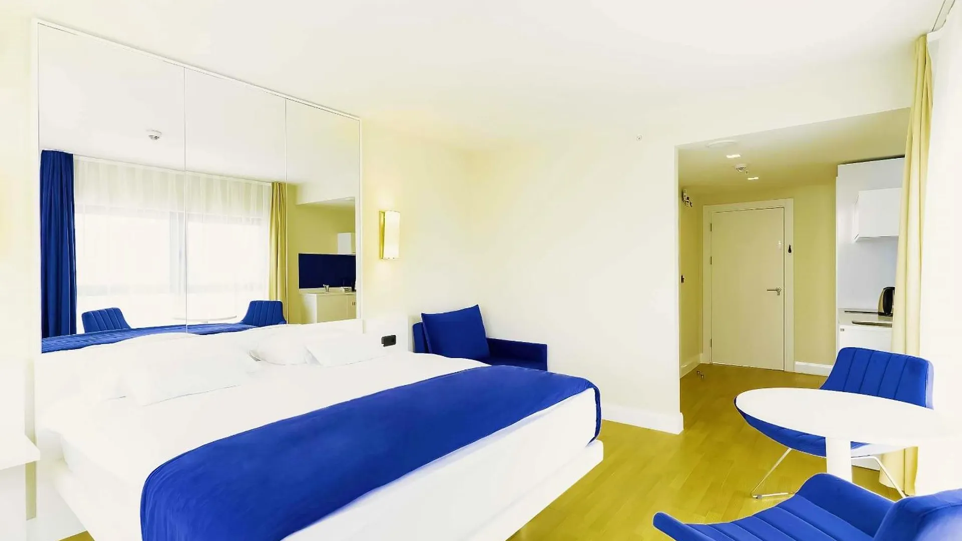 Comfortable Sea View Aparthotel In Orbi City Batumi