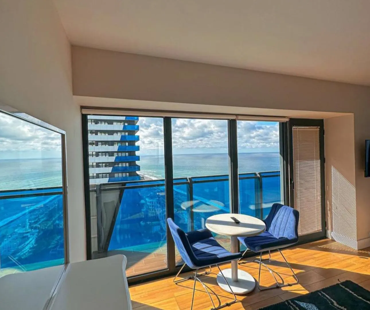 Comfortable Sea View Aparthotel In Orbi City Batumi