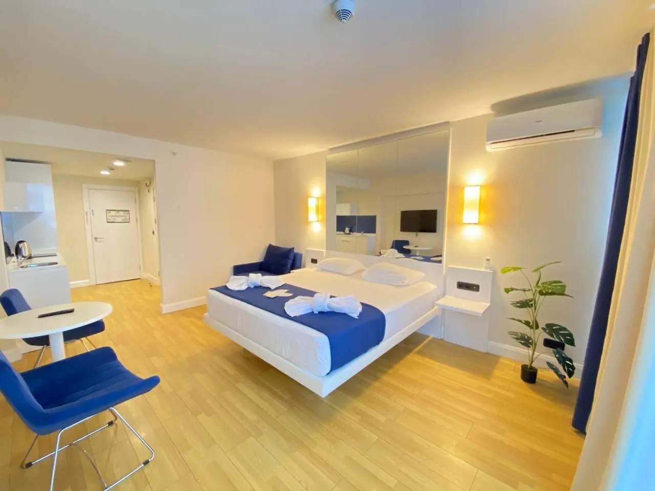 *****  Comfortable Sea View Aparthotel In Orbi City Batumi Georgia