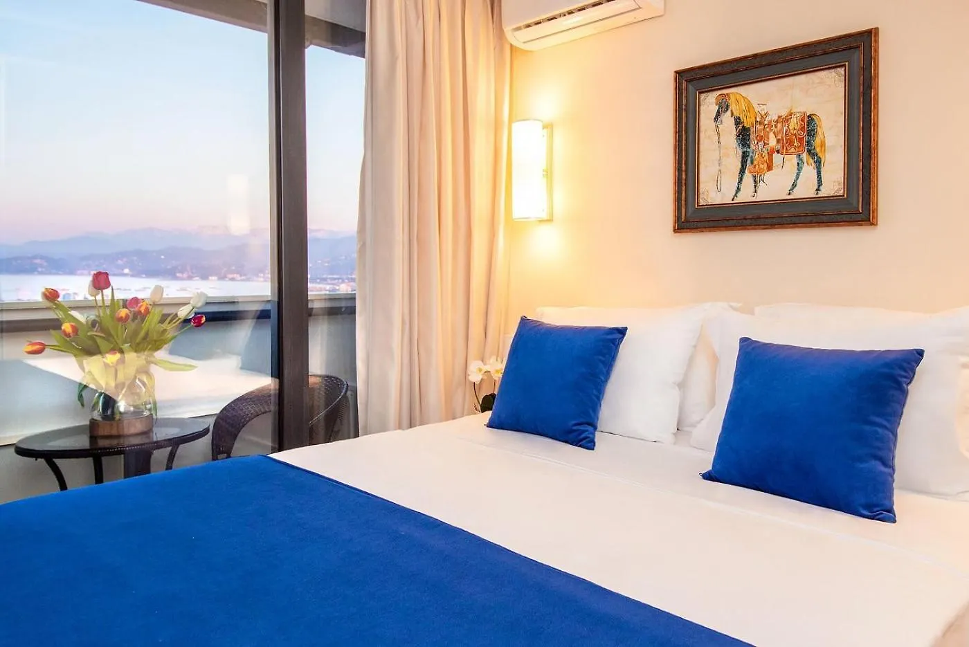 Comfortable Sea View Aparthotel In Orbi City Batumi