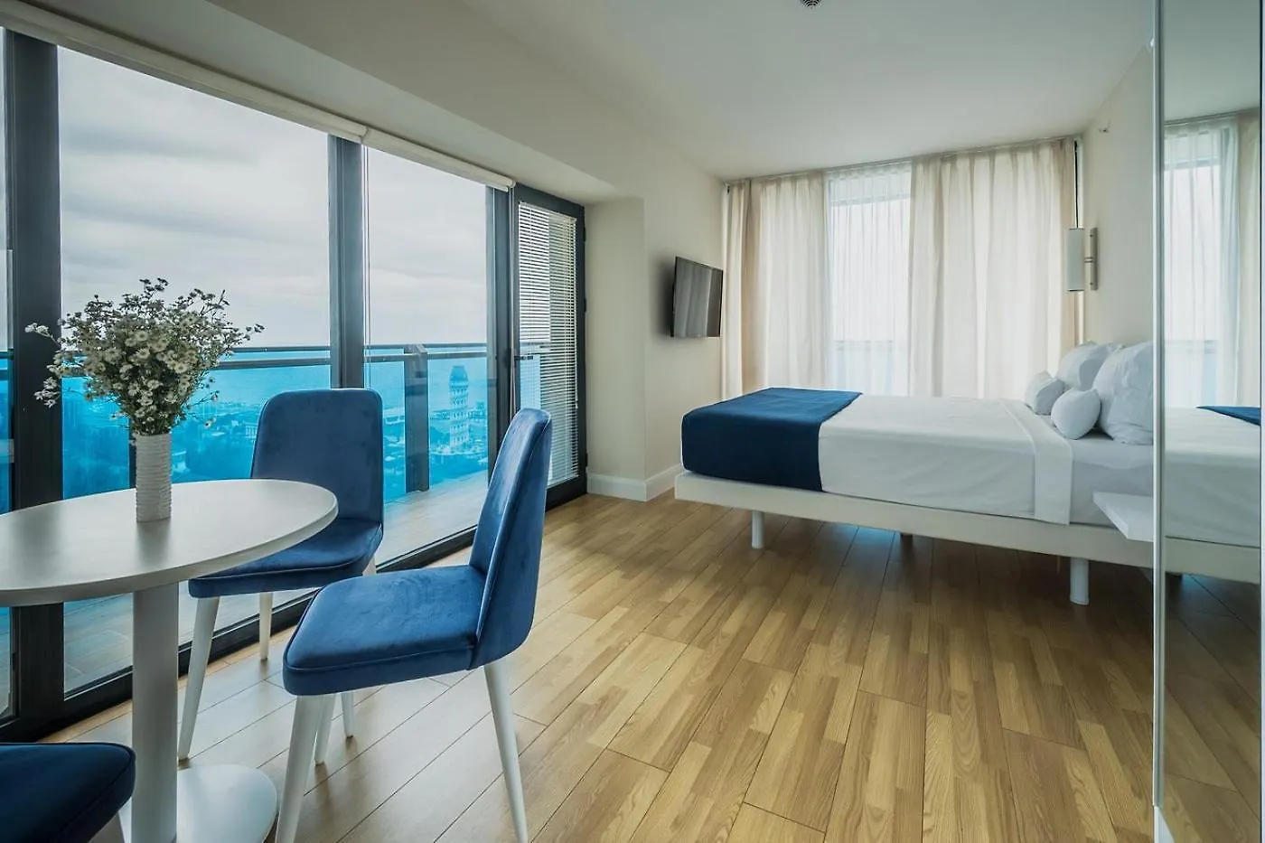 Comfortable Sea View Aparthotel In Orbi City Batumi