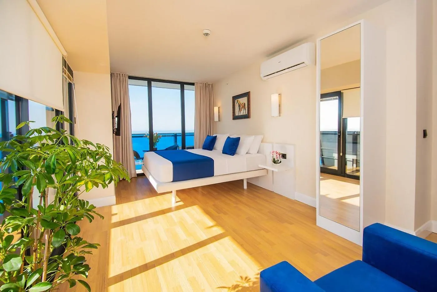 Comfortable Sea View Aparthotel In Orbi City Batumi 5*,