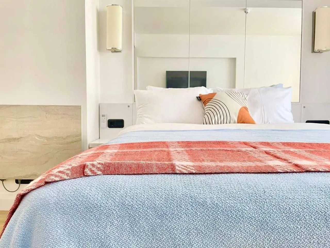 Comfortable Sea View Aparthotel In Orbi City Batumi