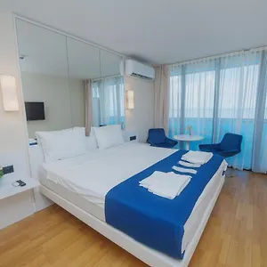 Orbi Twin Towers Батуми