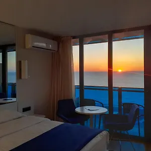 شقة فندقية Only Front Sea View, No Side View, Wonderful Panorama, High Floor, Location Guarantee